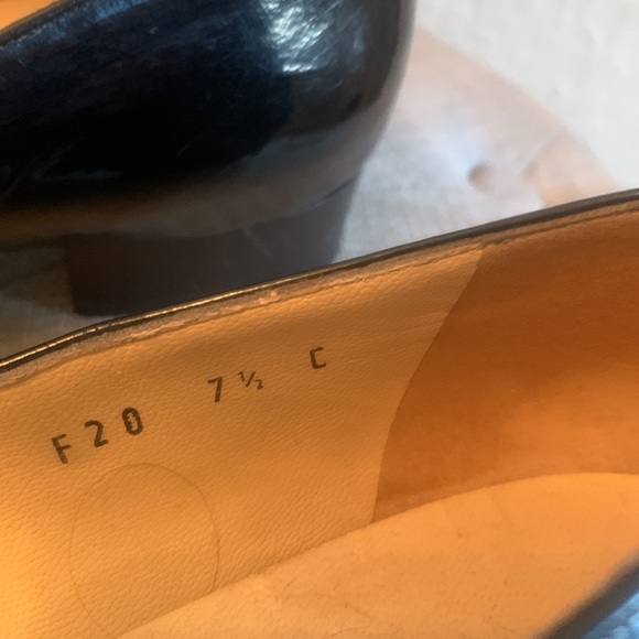 Salvatore Ferragamo dress shoes - Picture 6 of 8